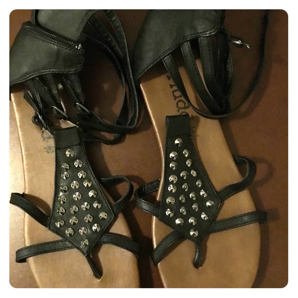 Women sandal